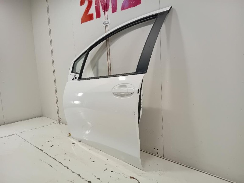 Porta ANT SX 670020D500 Toyota Yaris IV 2014