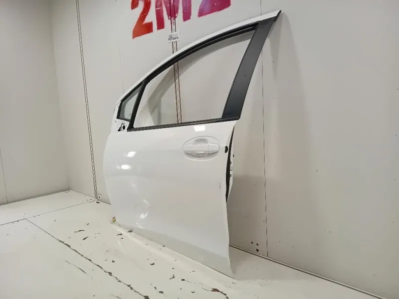 Porta ANT SX 670020D500 Toyota Yaris IV 2014