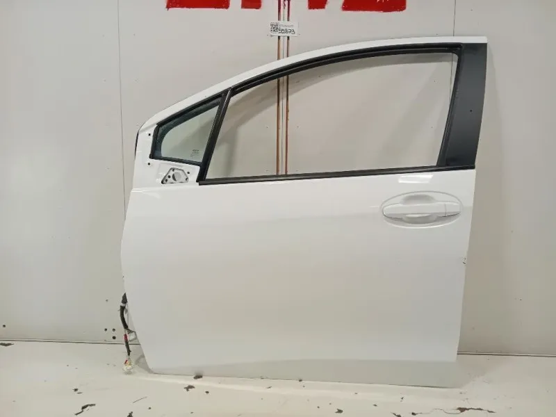 Porta ANT SX 670020D500 Toyota Yaris IV 2014