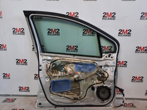 Porta ANT SX 670020D500 Toyota Yaris IV 2017