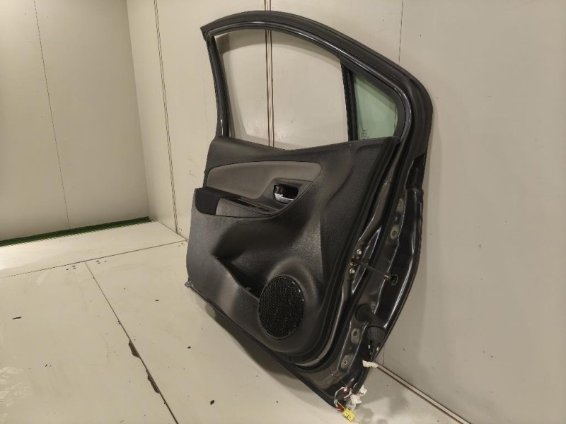 Porta ANT SX 670020D500 Toyota Yaris IV 2017