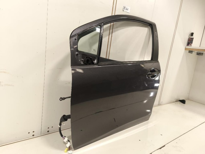 Porta ANT SX 670020D500 Toyota Yaris IV 2017