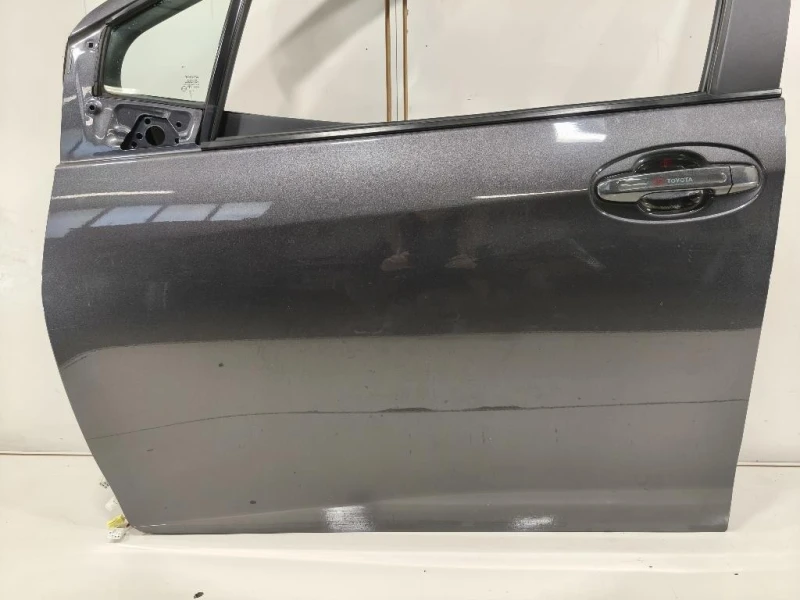 Porta ANT SX 670020D500 Toyota Yaris IV 2017