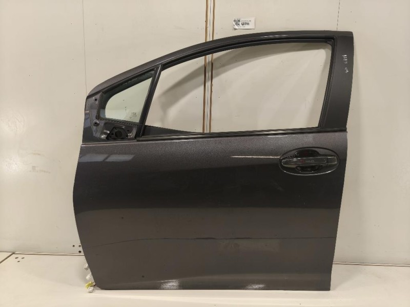 Porta ANT SX 670020D500 Toyota Yaris IV 2017
