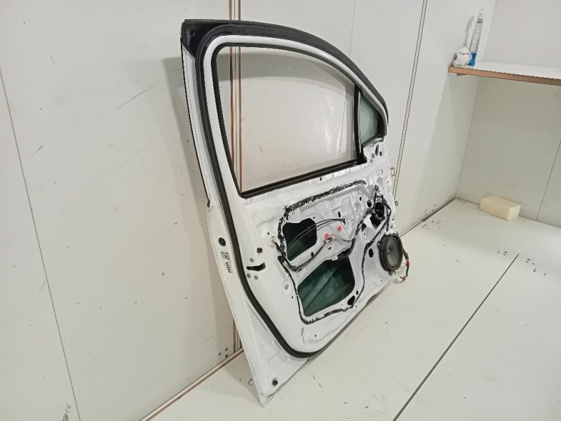 Porta ANT SX 670020D500 Toyota Yaris IV 2017