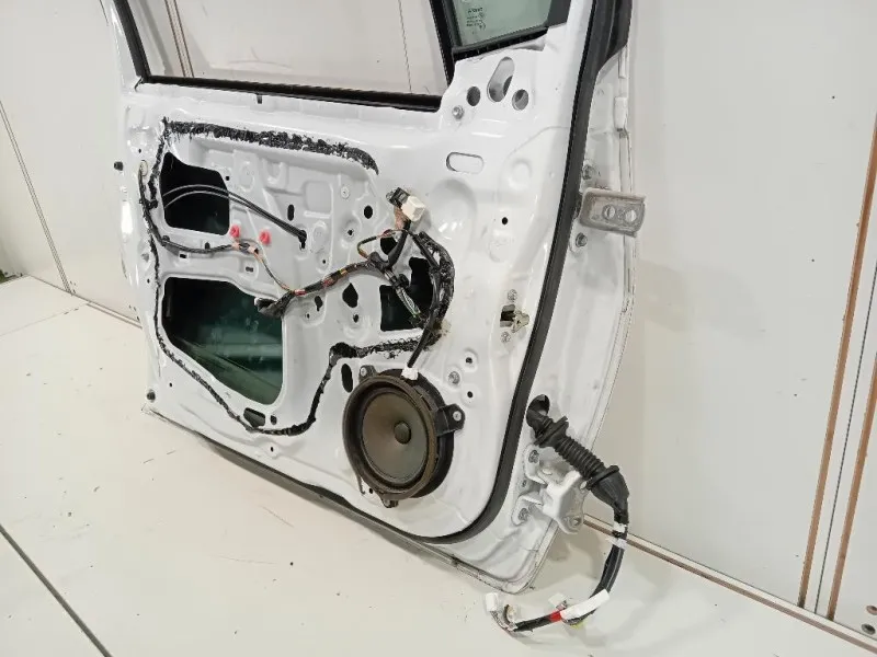 Porta ANT SX 670020D500 Toyota Yaris IV 2017