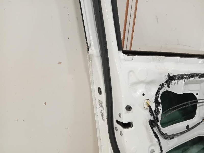 Porta ANT SX 670020D500 Toyota Yaris IV 2017