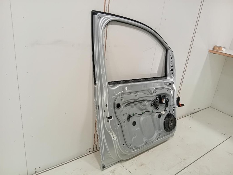 Porta ANT SX 2K0831055B Volkswagen Caddy III 2004