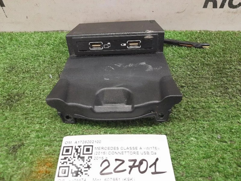 Connettore USB A1728202100 Mercedes Classe A W176 2015