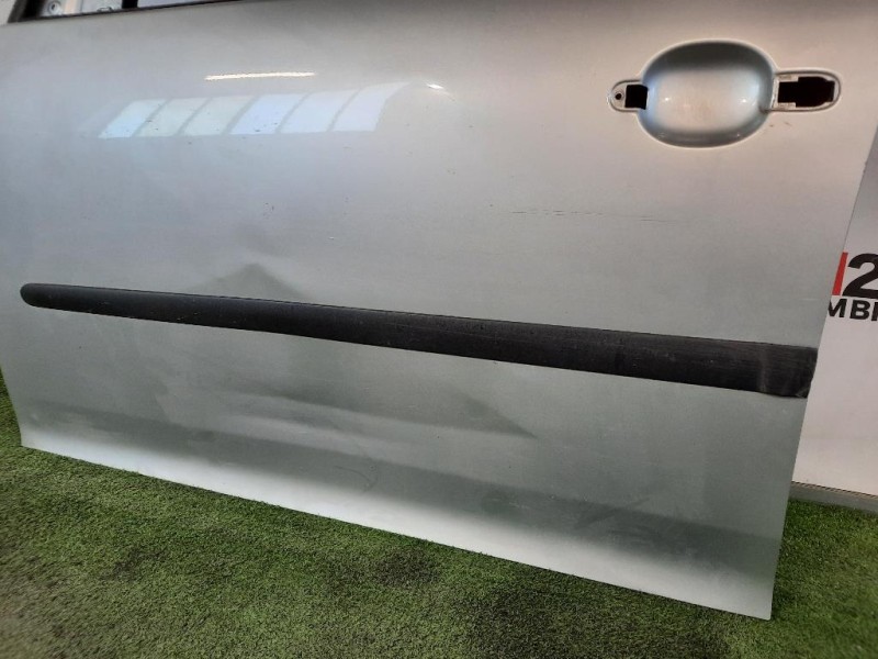 Porta ANT SX 1K4831301AB Volkswagen GOLF V 2004