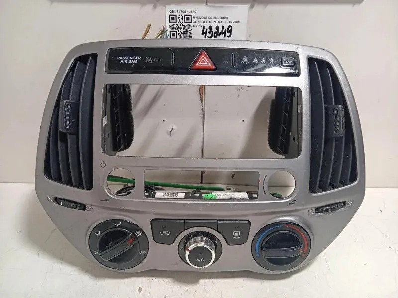 Console Centrale 84704-1J630 Hyundai I20 I 2009