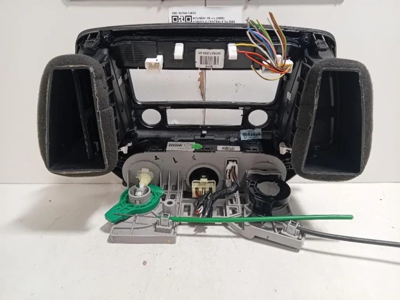 Console Centrale 84704-1J630 Hyundai I20 I 2009