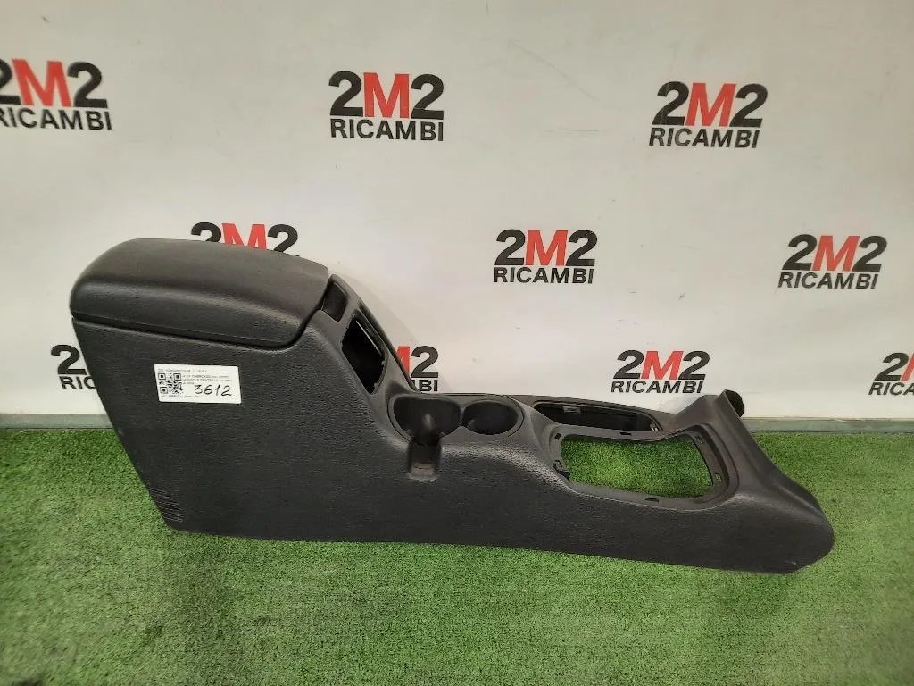 Console Centrale K0WD851DVAB Jeep Cherokee III 2002