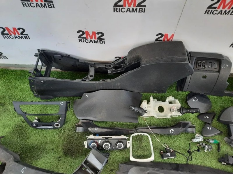 Console Centrale 969100026R Renault Mégane III 2009