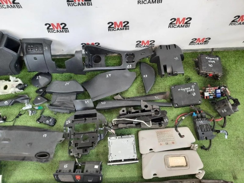 Console Centrale 969100026R Renault Mégane III 2009