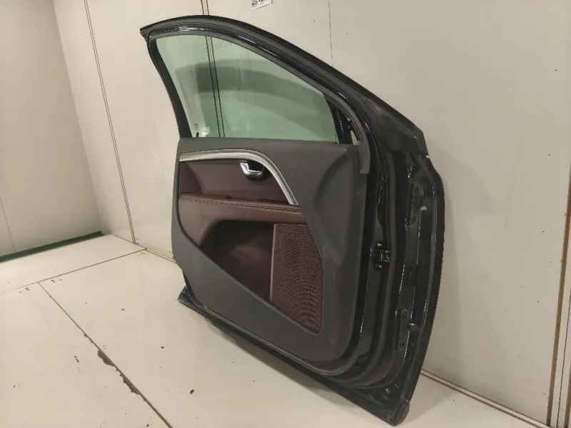 Porta ANT SX 32228890 Volvo V70 III 2008