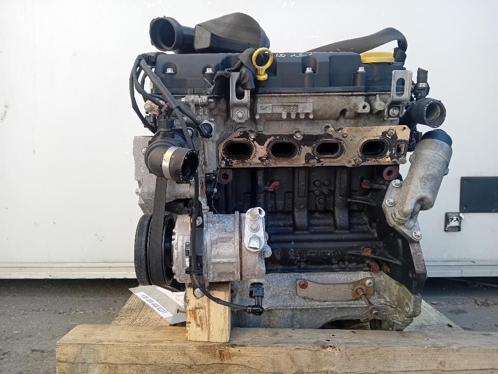 Contachilometri 28118012-3 Opel Movano B 2010