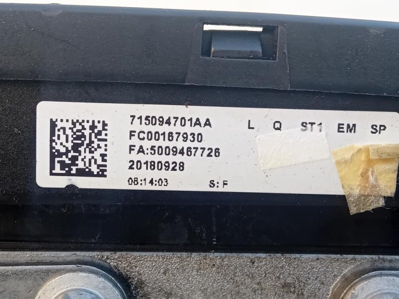 Contachilometri 28118012-3 Opel Movano B 2010