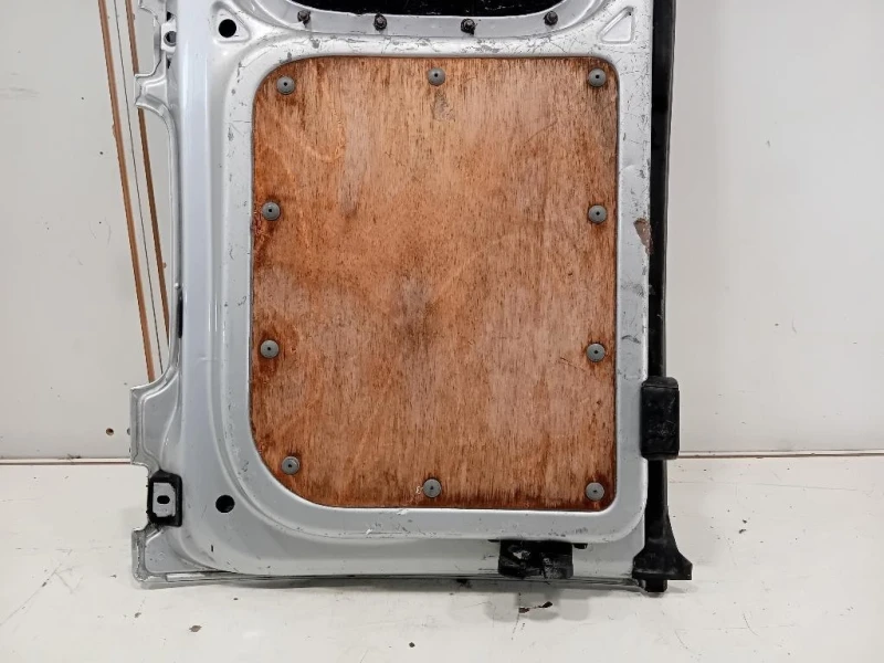 Porta DI Carico POST DX 2K0827092G Volkswagen Caddy III 2004