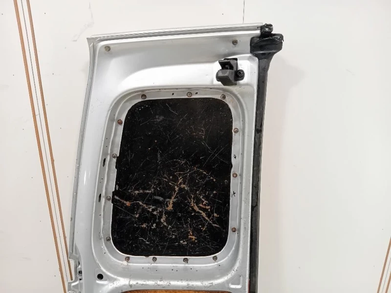 Porta DI Carico POST DX 2K0827092G Volkswagen Caddy III 2004