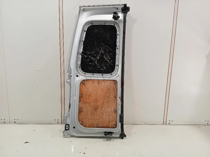 Porta DI Carico POST DX 2K0827092G Volkswagen Caddy III 2004