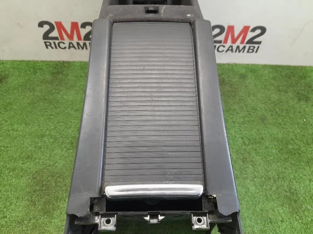 Coperchio BOX Portaoggetti  Volvo V60 I 2010