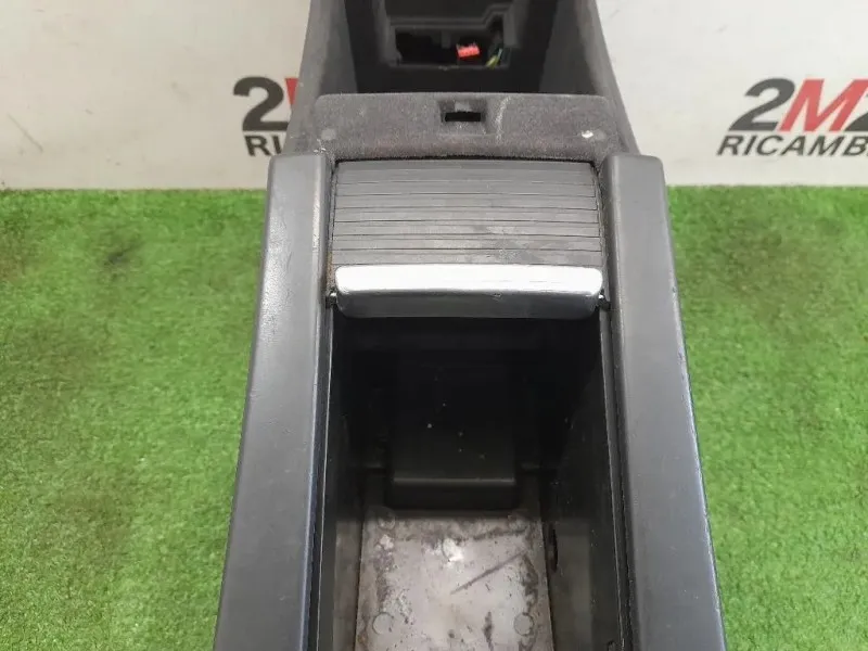 Coperchio BOX Portaoggetti Volvo V60 I 2010