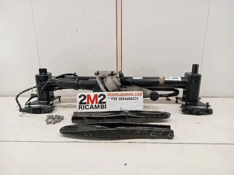 Coperchio Centrale Gancio Traino Paraurti POST A1663100837 Mercedes Classe GLE W166 2015