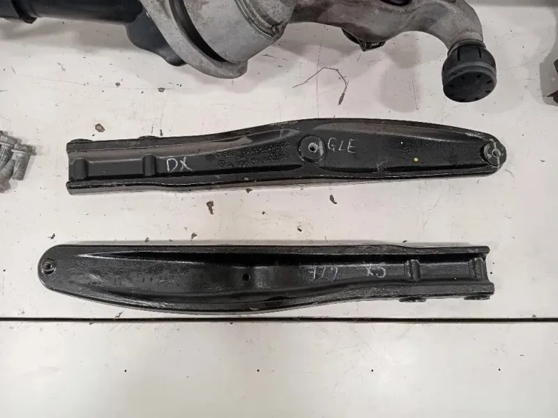 Coperchio Centrale Gancio Traino Paraurti POST A1663100837 Mercedes Classe GLE W166 2015