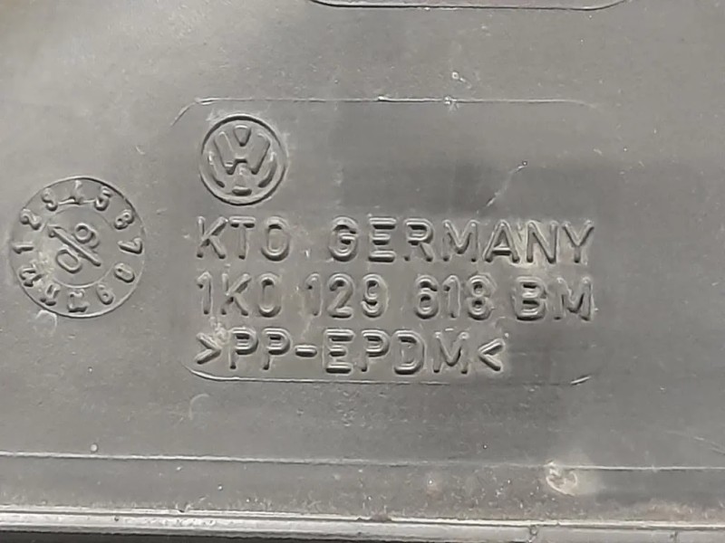 Coperchio Insonorizzante Motore COPERCHIO INSONORIZZANTE MOTORE Audi TT 8J3 2010