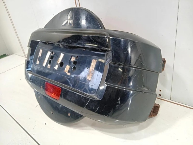 Copertura IN Lamiera Ruota DI Scorta POST COPERTURA IN LAMIERA RUOTA DI SCORTA POST Mitsubishi Pajero IV 2007