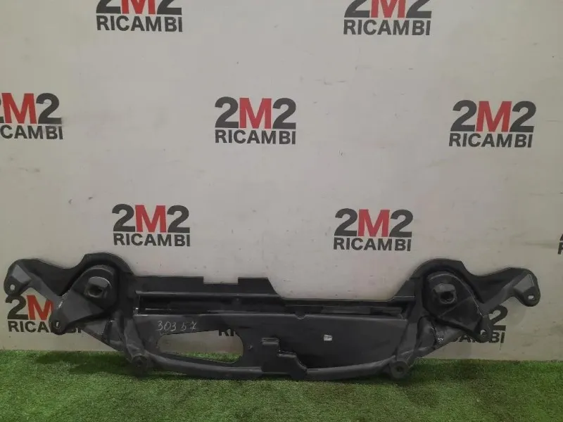 Copertura Interna Griglia Radiatore SUP ANT 8X23-8A303-AD Jaguar XF I 2008