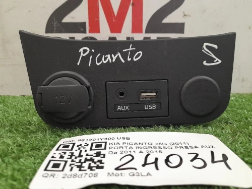 Porta Ingresso Presa AUX 961201Y300 USB Kia Picanto III 2011