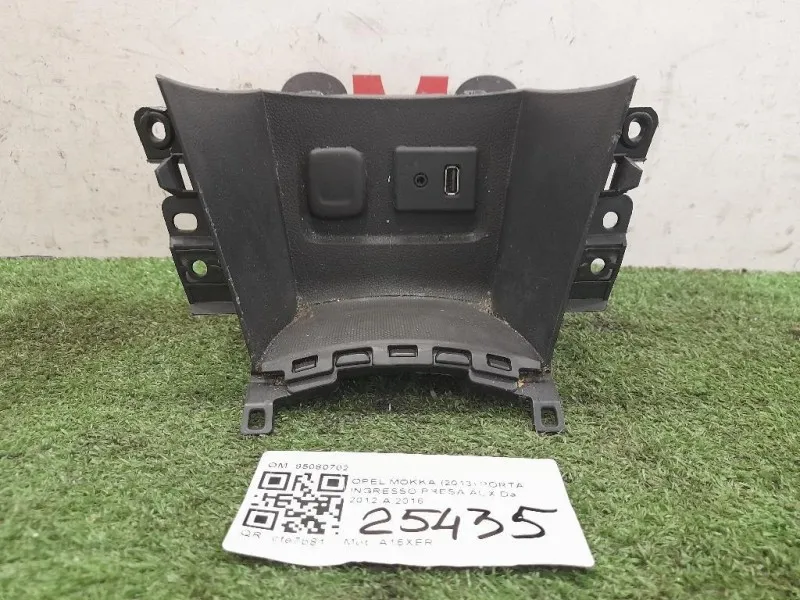 Porta Ingresso Presa AUX 95080702 Opel Mokka 2013