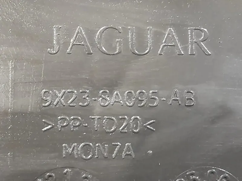 Copertura Interna Griglia Radiatore ANT 9X238A095AB Jaguar XF I 2008