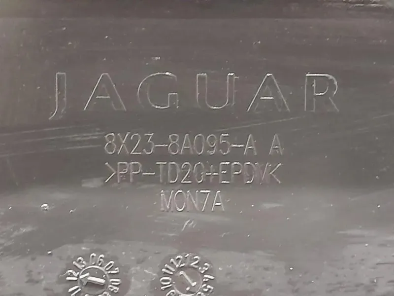 Copertura Interna Griglia Radiatore ANT 9X238A095AA Jaguar XF I 2008