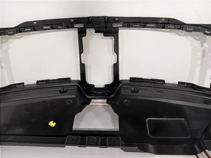 Copertura Interna Griglia Radiatore ANT 620363874R Renault Austral 2022