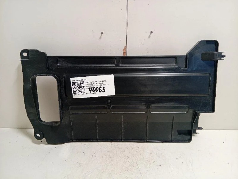 Copertura Interna Griglia Radiatore ANT 88891-0D190 Toyota Yaris IV 2014