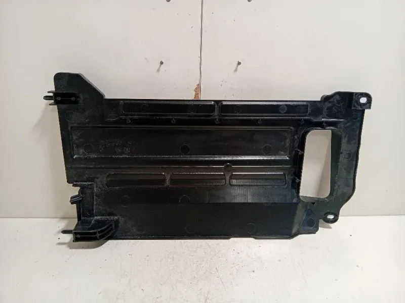 Copertura Interna Griglia Radiatore ANT 88891-0D190 Toyota Yaris IV 2014