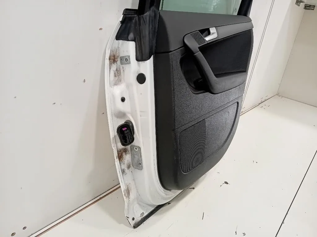 Porta POST DX 8P4831051A Audi A3 8PA Sportback 2008