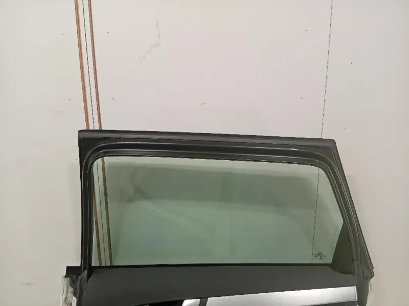 Porta POST DX 8P4833052A Audi A3 8PA Sportback 2010