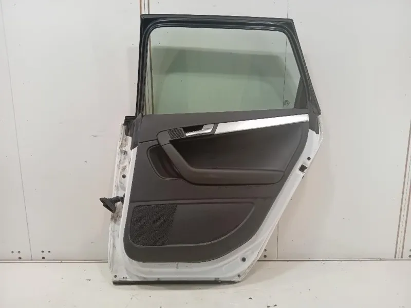 Porta POST DX 8P4833052A Audi A3 8PA Sportback 2010