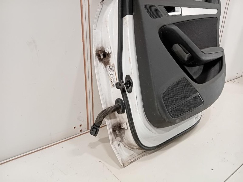 Porta POST DX 8K5833052C Audi A4 8K2 2008