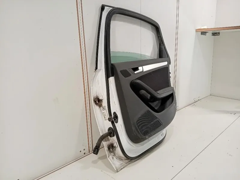 Porta POST DX 8K5833052C Audi A4 8K2 2008