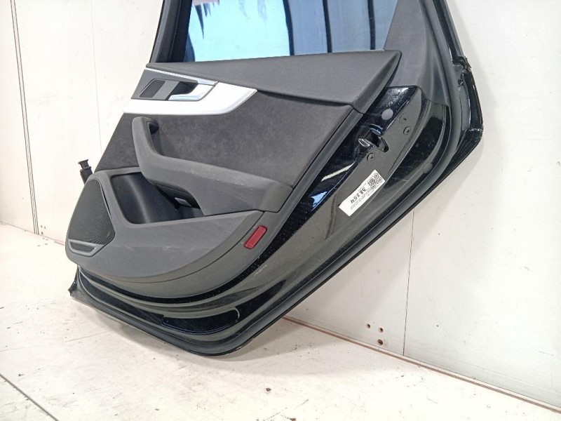 Porta POST DX 8W9833052B Audi A4 8W5 Avant 2015