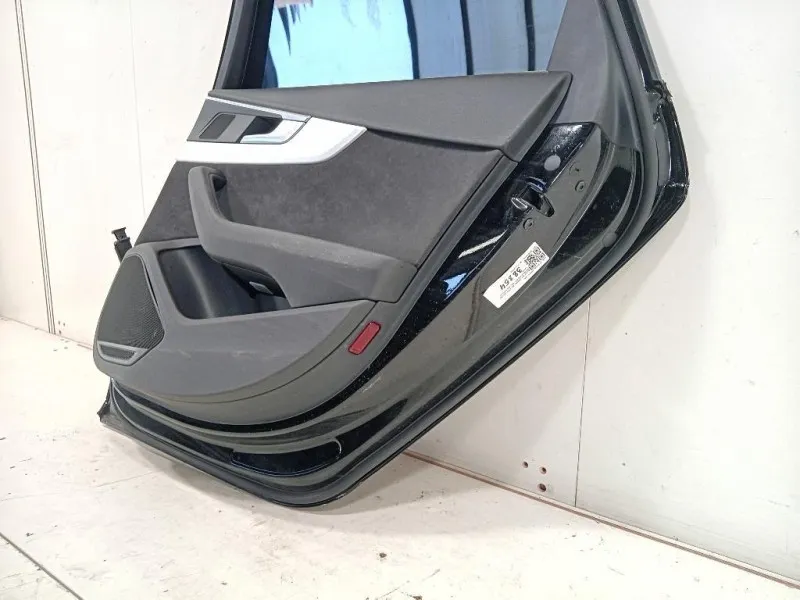 Porta POST DX 8W9833052B Audi A4 8W5 Avant 2015