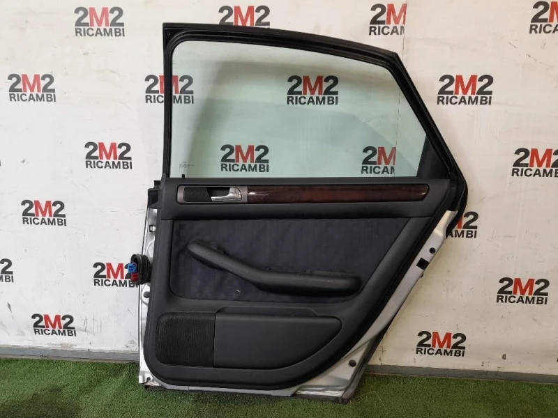 Porta POST DX 4B0833052 Audi A6 4B 1997