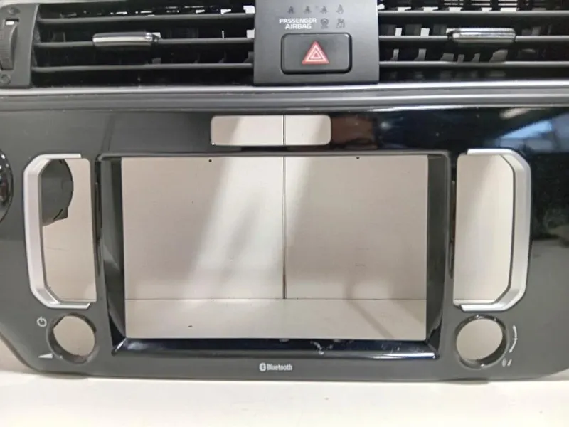 Cornice Decorativa Griglie ARIA Cruscotto Centr 84740-1WFD0 Kia RIO III 2012