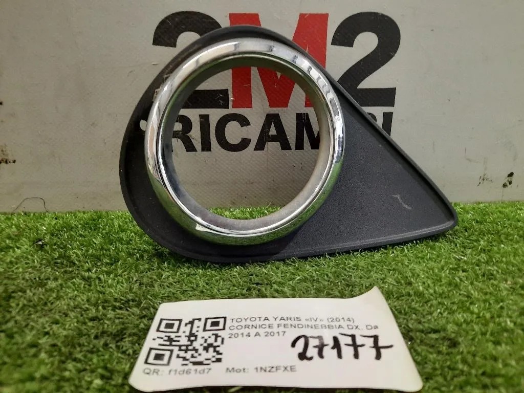 Cornice Fendinebbia DX  Toyota Yaris IV 2014