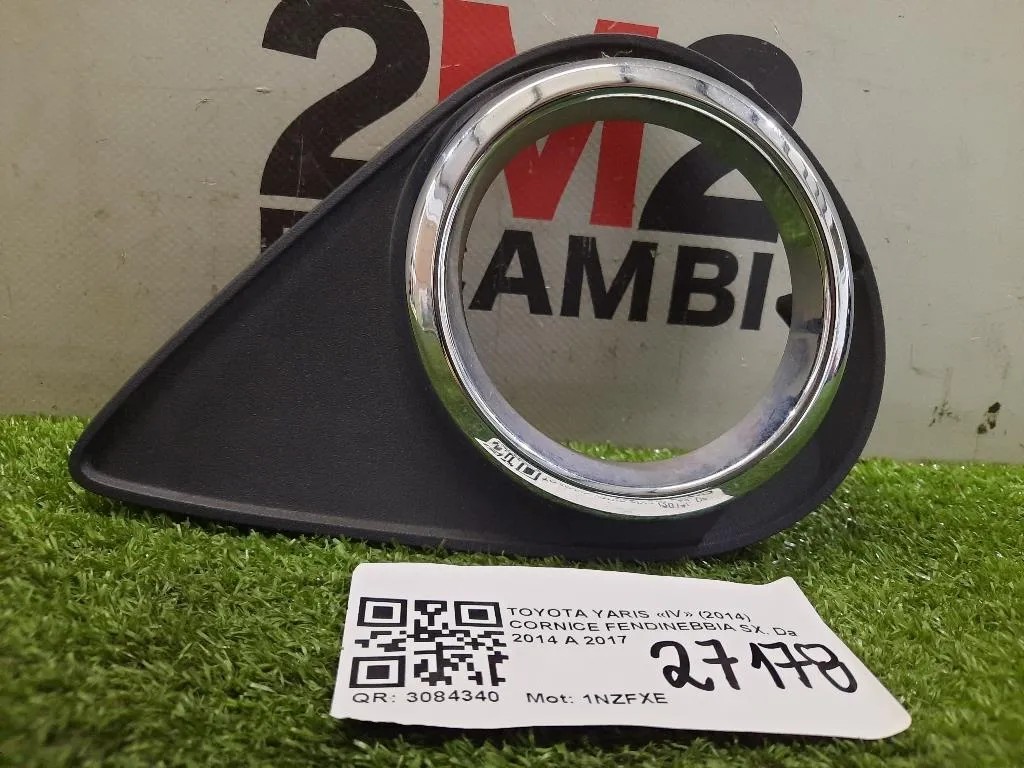 Cornice Fendinebbia SX  Toyota Yaris IV 2014